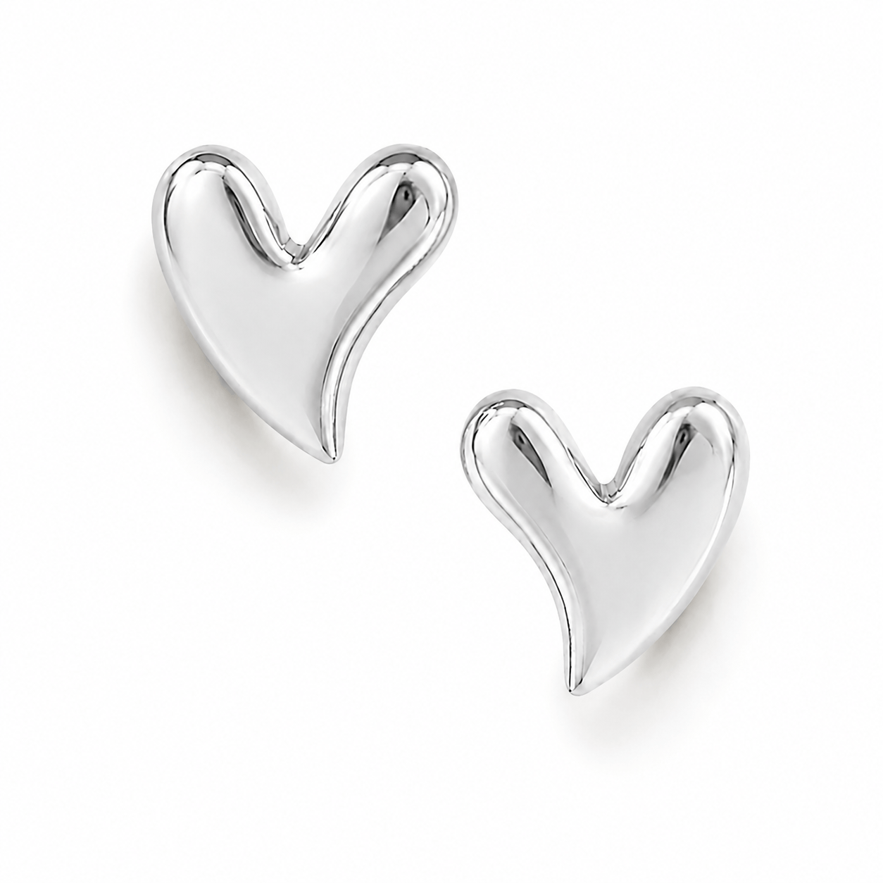 Bohomoon Stainless Steel Desire Heart Stud Earrings