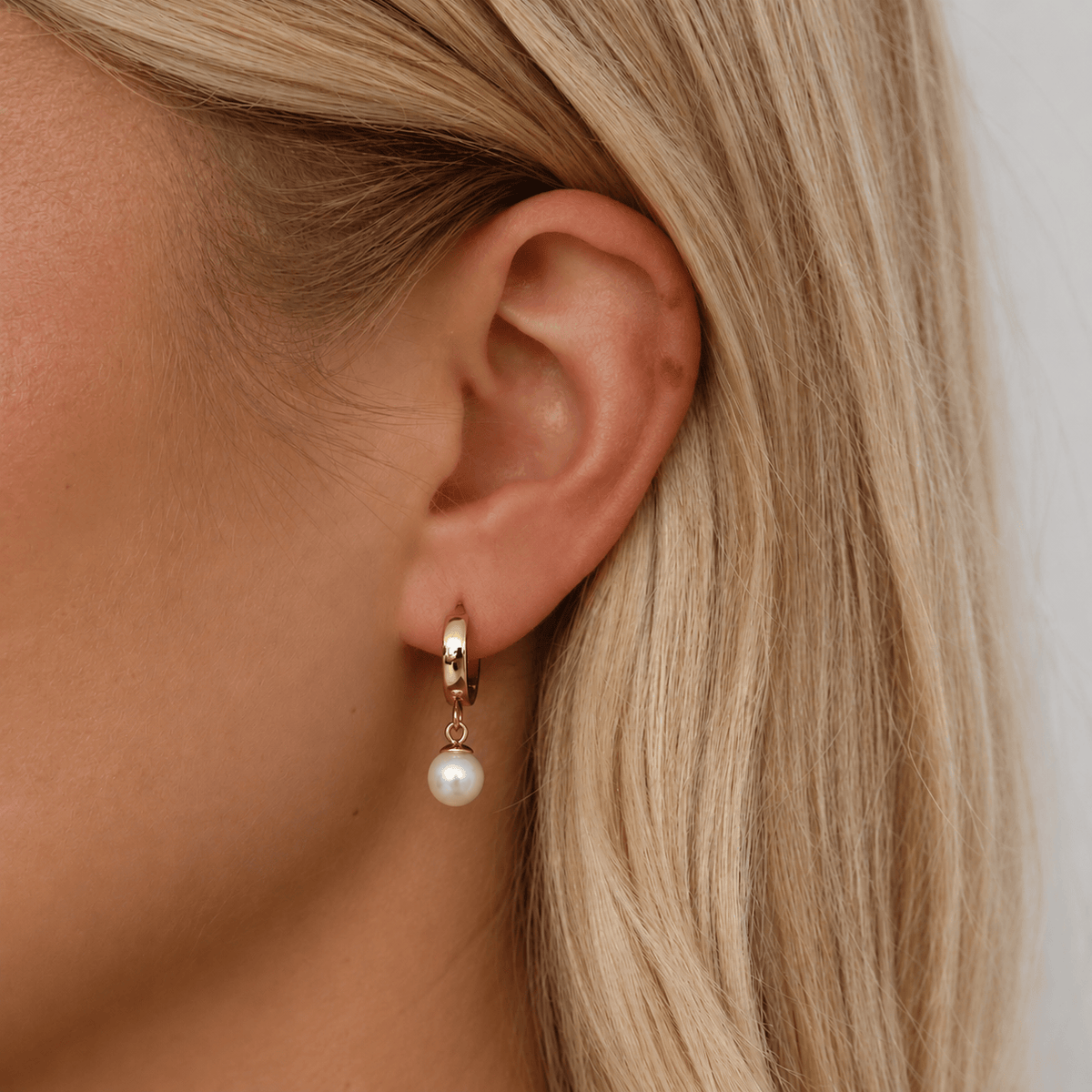 Bohomoon Stainless Steel Honolulu Pearl Hoop Earrings