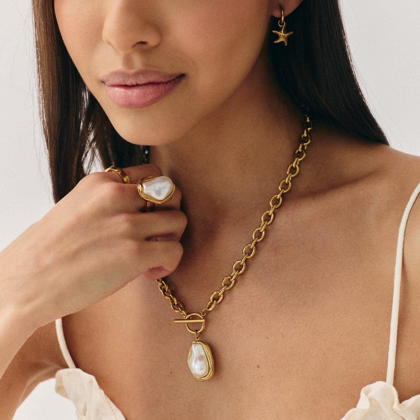 Bohomoon Stainless Steel Laurel TBar Necklace