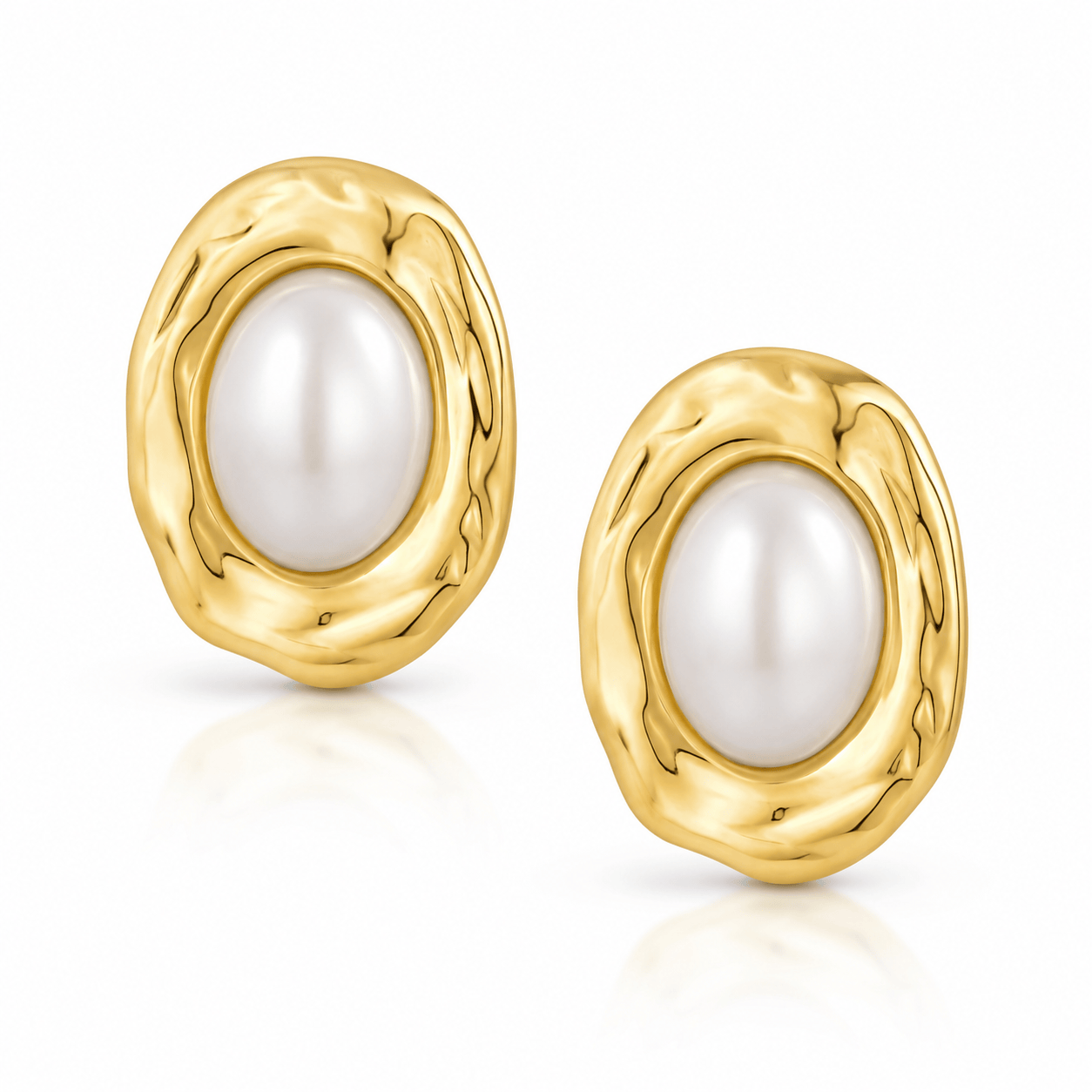 Bohomoon Stainless Steel Lettie Pearl Stud Earrings