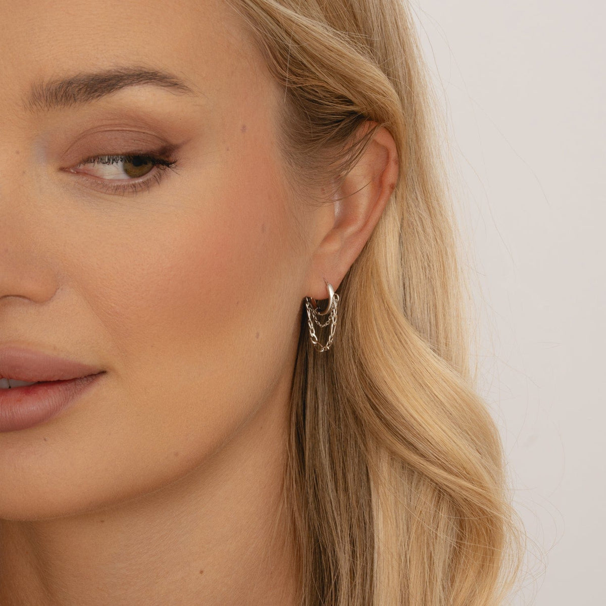 Bohomoon Stainless Steel Megan Hoop Earrings