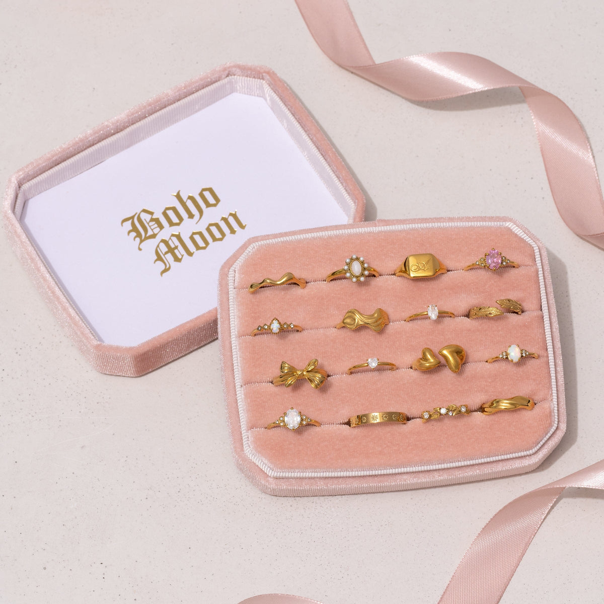 Bohomoon Stainless Steel Bohomoon Medium Velvet Ring Display Box