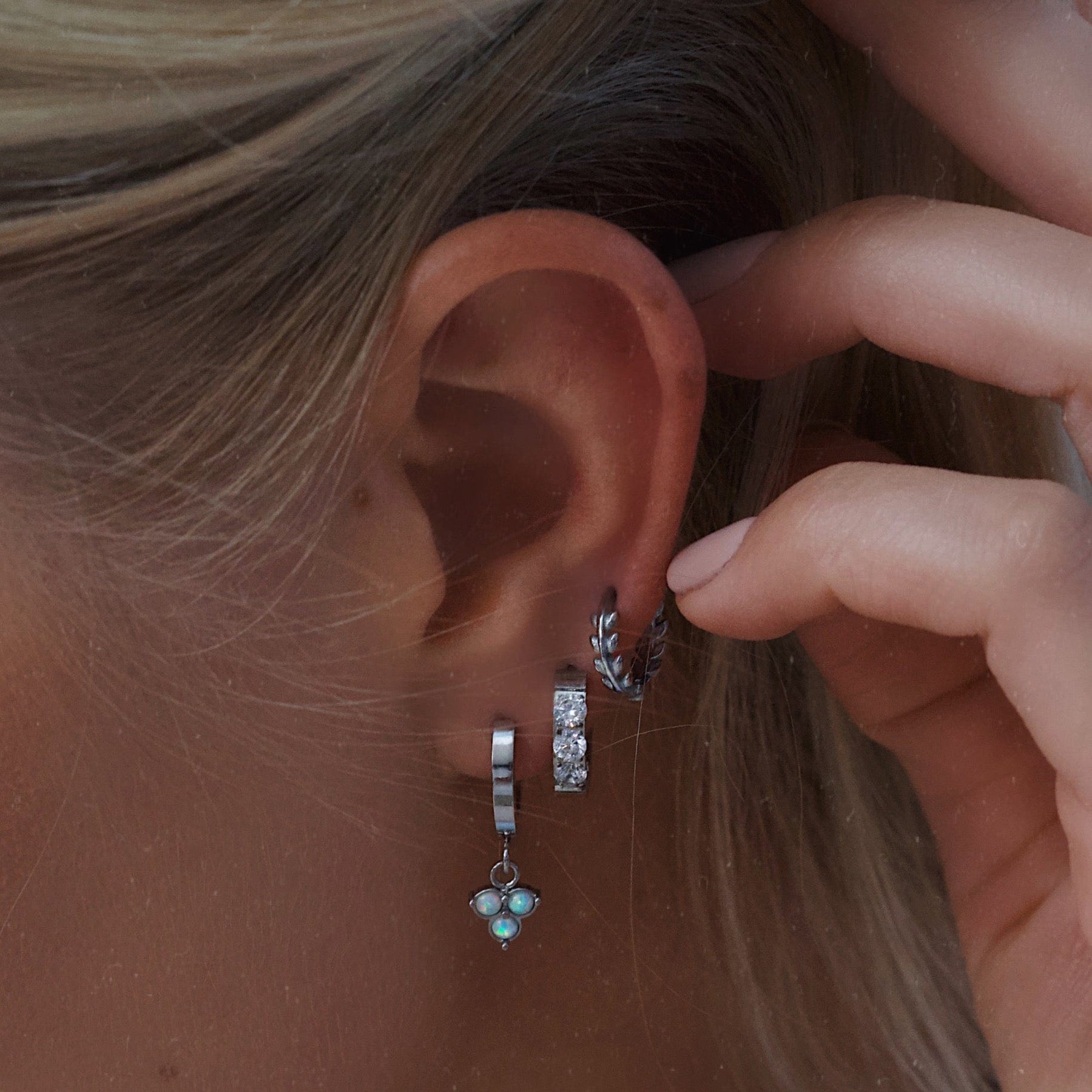 BOHOMOON Stainless Steel Fawn Hoop Earrings