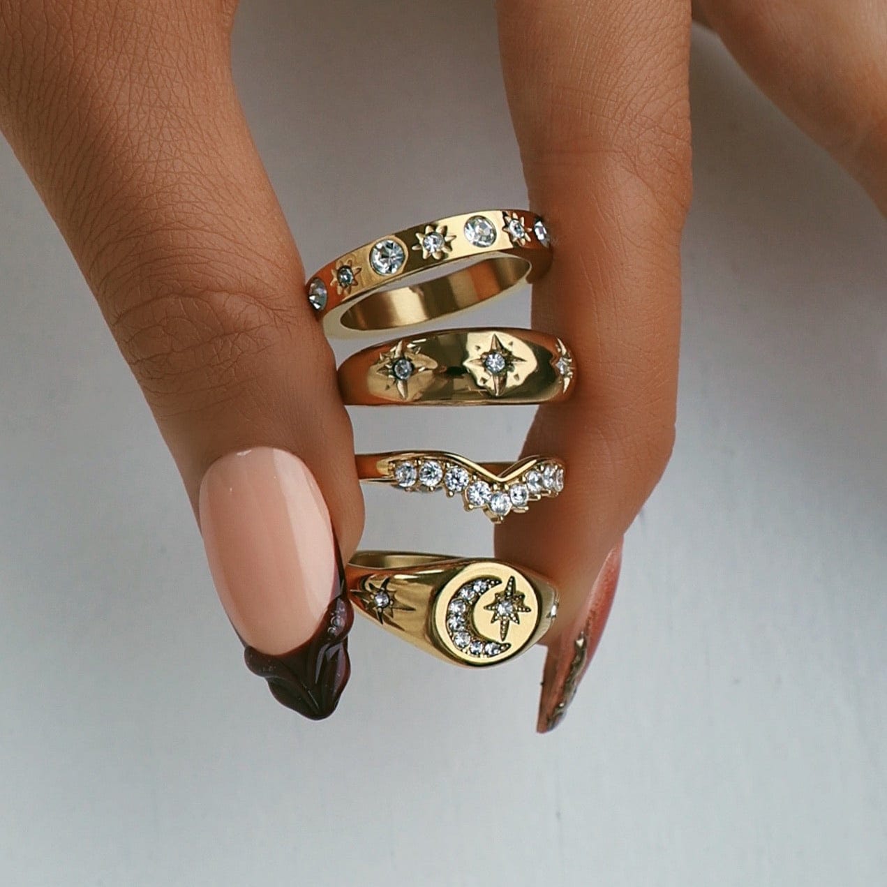 Bohomoon Stainless Steel Luna Signet Ring