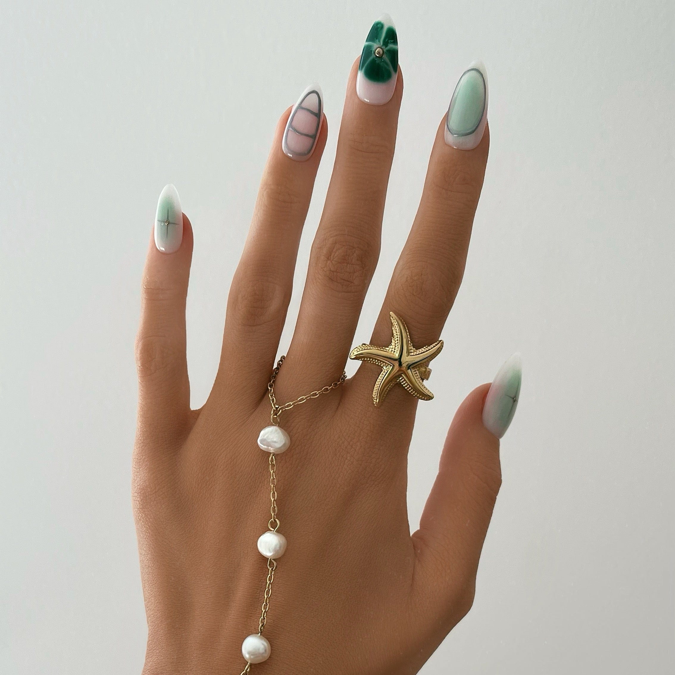Bohomoon Stainless Steel Nori Hand Chain Bracelet