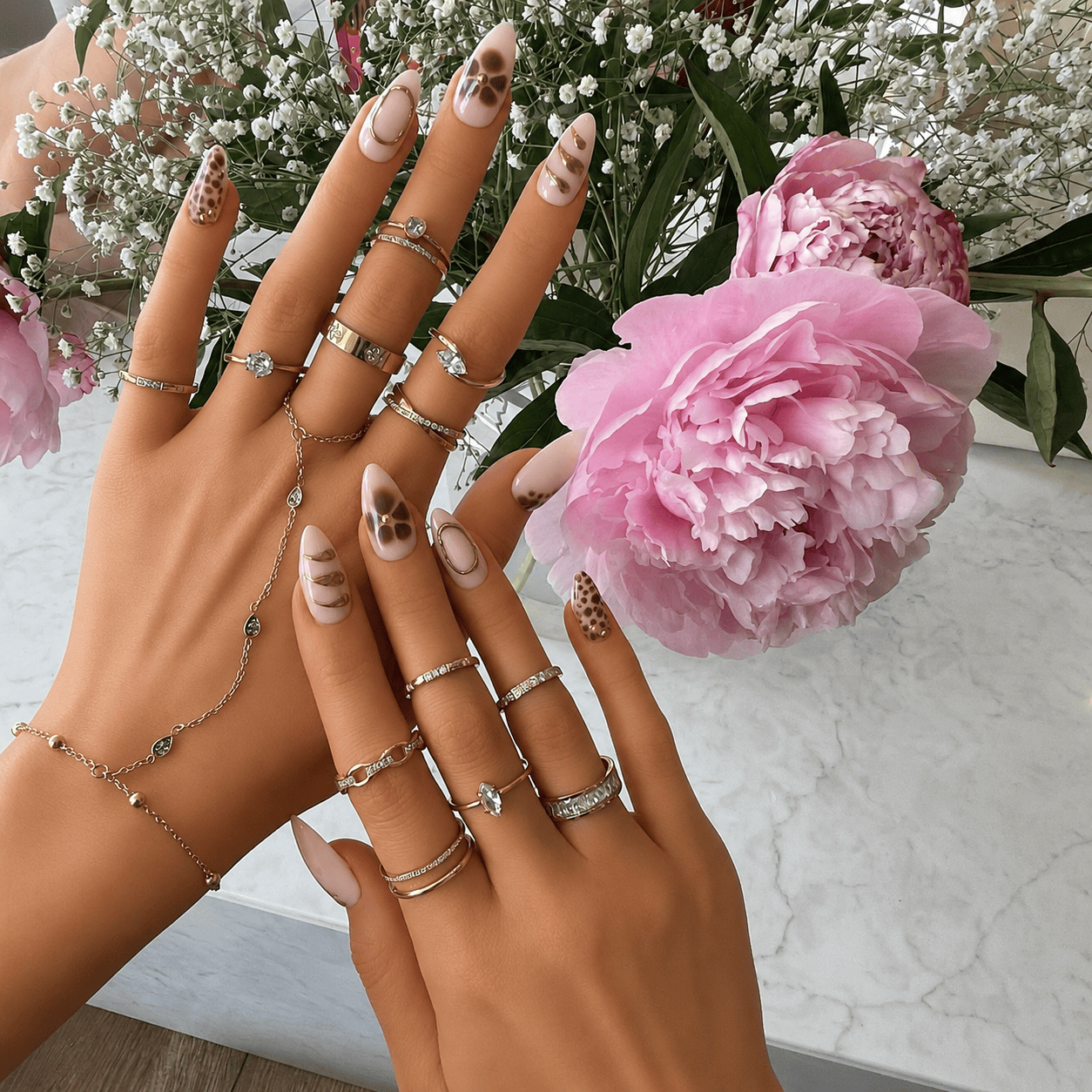 Bohomoon Stainless Steel Rosalie Hand Chain Bracelet