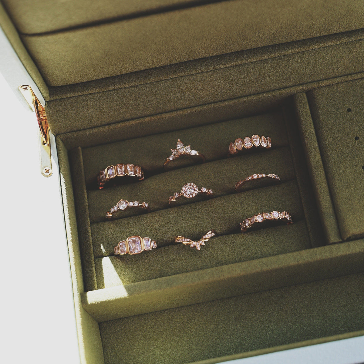 Bohomoon Stainless Steel Sunday Ring